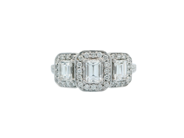 18K White Gold Emerald Cut Diamond Ring